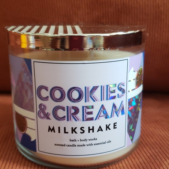 Bath & Body Works Other - *2 for $40* 🍪🍦Bath & Bodyworks 3-wick Candle Cookies & Cream🍦🍪